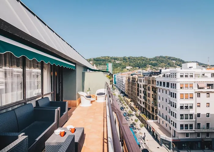 Sunset By People Hotel San Sebastián